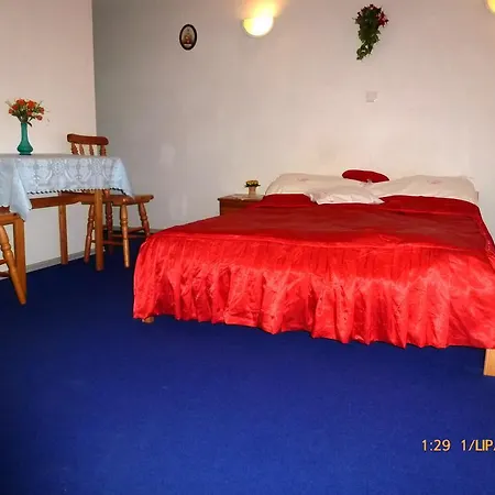 Kot Chopina Bed & Breakfast